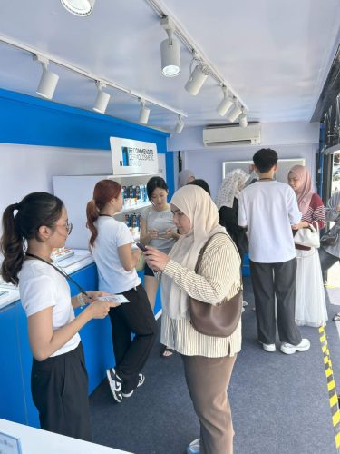 La Roche Posay Truck Activation